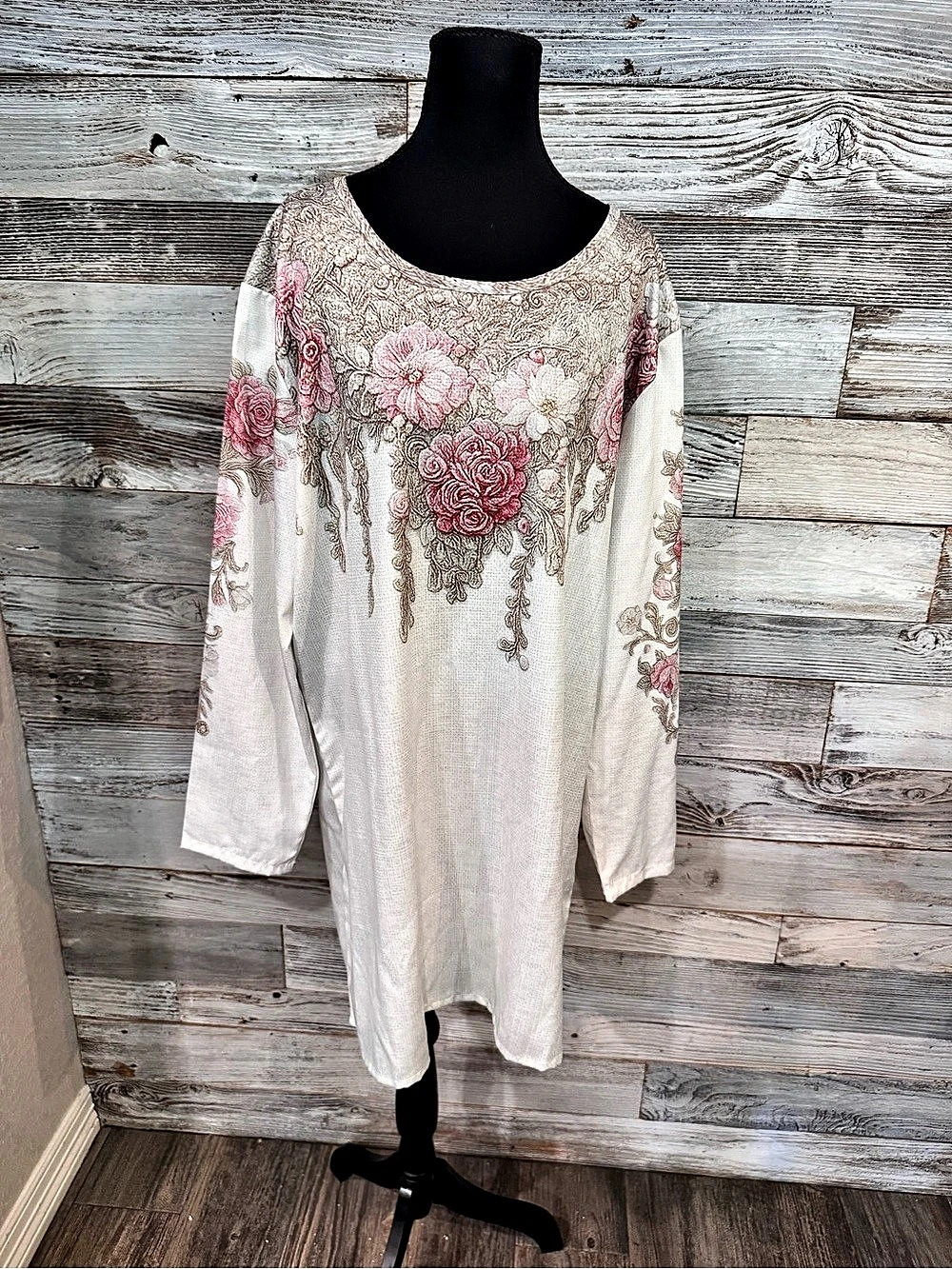 Floral Embroidered Dress in White & Pink Size Large